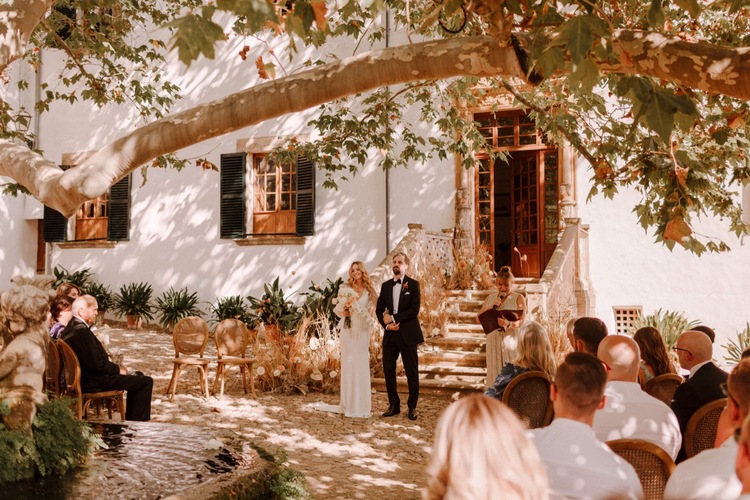 jardines de alfabia mallorca wedding